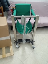 SOLLEVATORE PER ANZIANI /